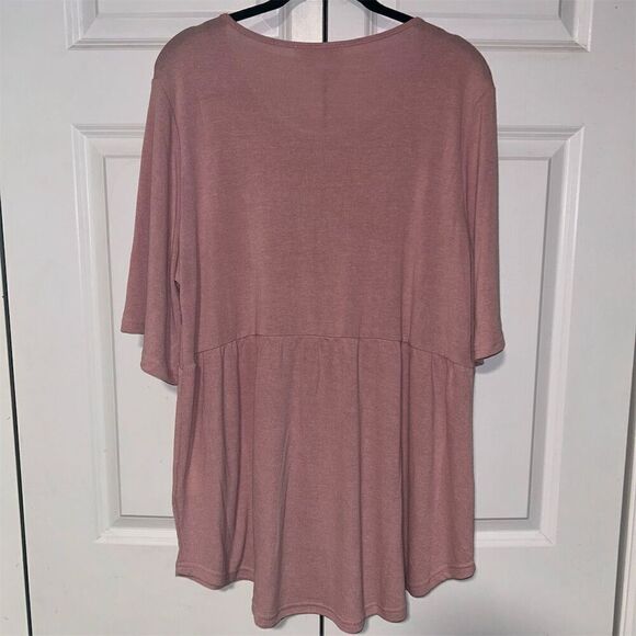 Weekend Suzanne Betro Women's 1X Pink Embroidered  Tunic - Picture 4 of 6